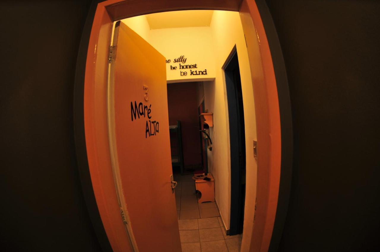 Casa Swell Hostel Фернанду ди Нороня Екстериор снимка